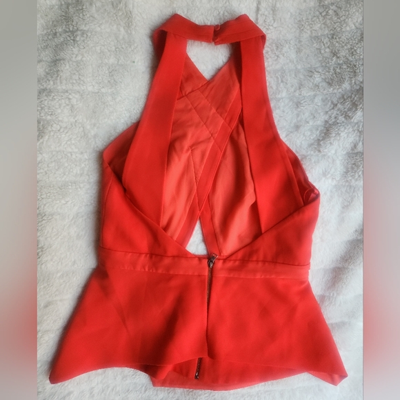 BCBGMAXAZRIA Remmie Open-Back Peplum Halter Top red size S Nwot - Picture 4 of 10